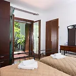 Menir Luxury Prínos