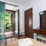 Menir Luxury *