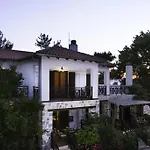 Menir Luxury
