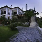Menir Luxury Prínos