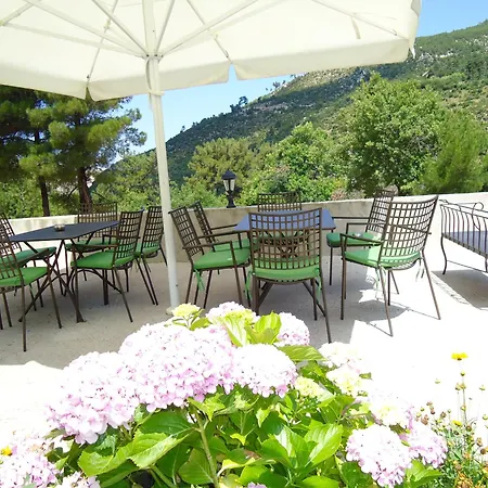 Menir Apartments