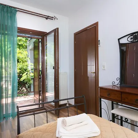 Menir Apartments *